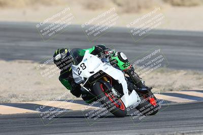 media/Dec-07-2025-CVMA (Sun) [[3e7d2de5dc]]/Race 7-Formula Lightweight Twins Shootout/